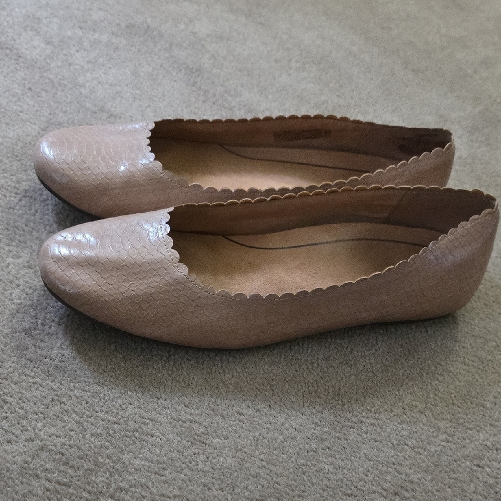 Voonic Snake Print Scalloped Flats - Julieta